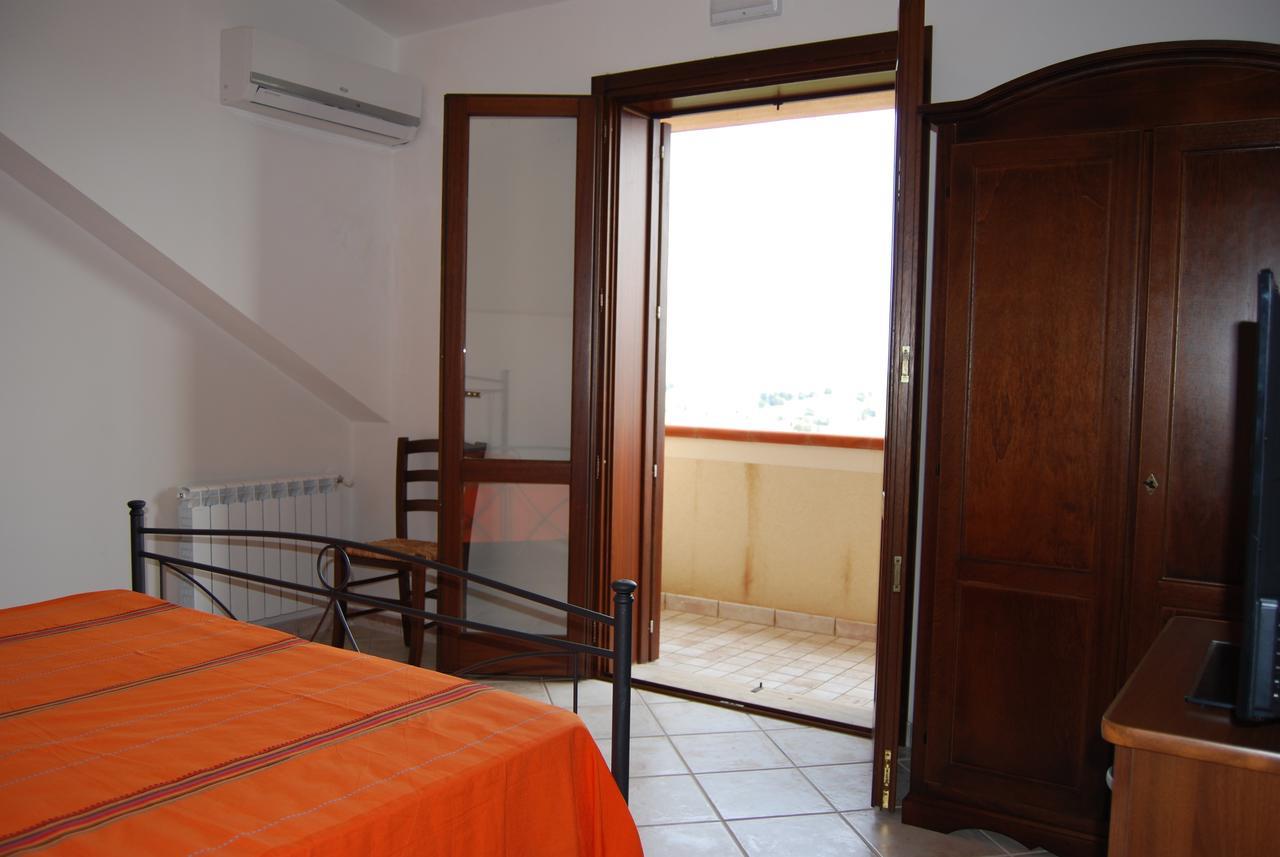 In Sicilia Da Ciro Bed & Breakfast Vita ภายนอก รูปภาพ