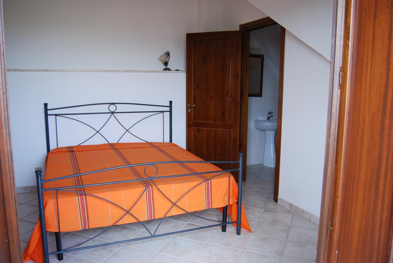 In Sicilia Da Ciro Bed & Breakfast Vita ภายนอก รูปภาพ